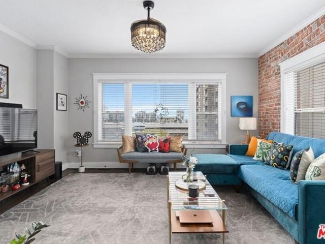 Condo for sale in Long Beach, California