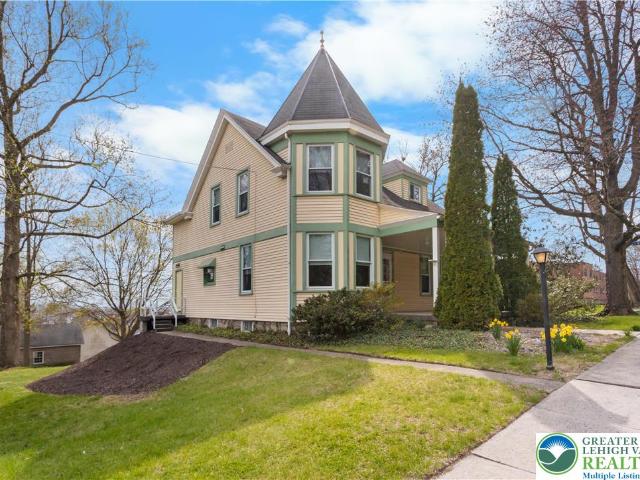 House for sale in Nazareth, Pennsylvania