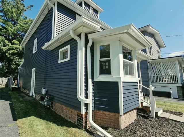 House for sale in Village of Palmyra, Town of Palmyra