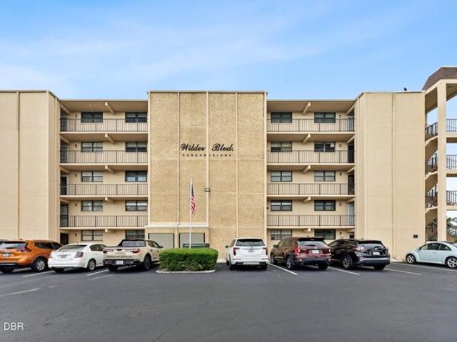 Condo for sale in Daytona Beach, Florida