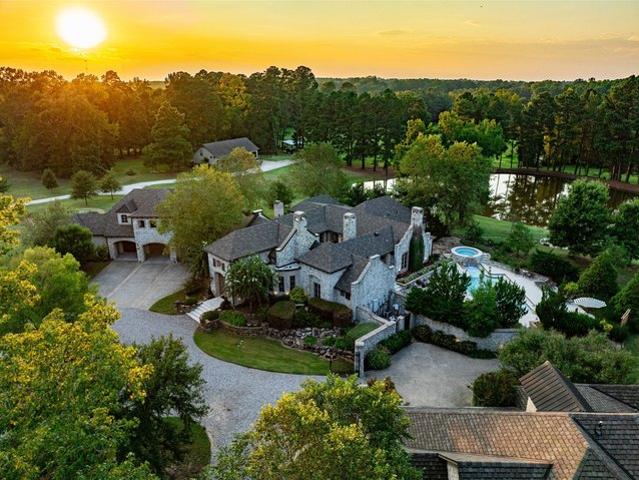 House for sale in Harrison, Texas