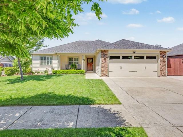 House for sale in Oregonia
