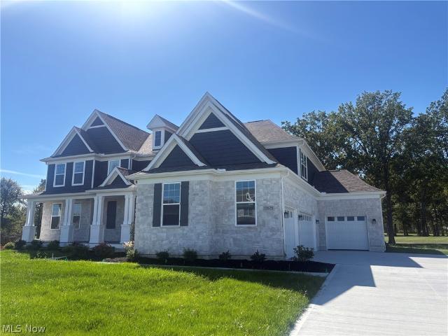 House for sale in Avon Lake, Lorain County