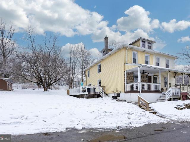 Townhouse for sale in Chester, Pennsylvania