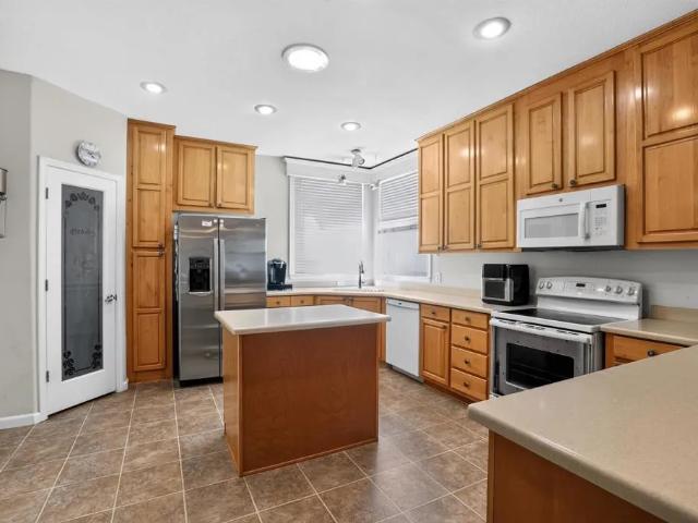 House for sale in Shadow Cliffs, Pleasanton