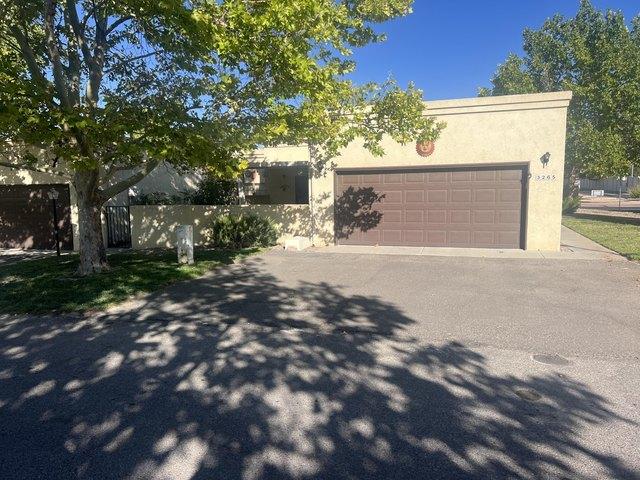 Townhouse for sale in Rio Rancho, New Mexico