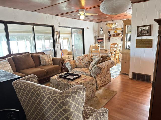 House for sale in Au Gres