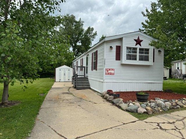 House for sale in New Haven, Michigan