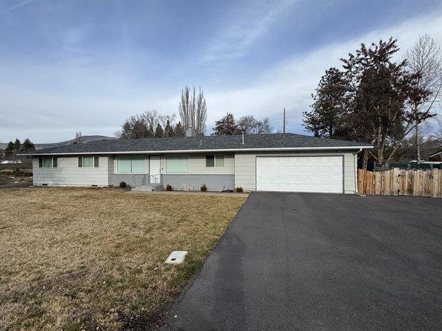 House for sale in Oregonia