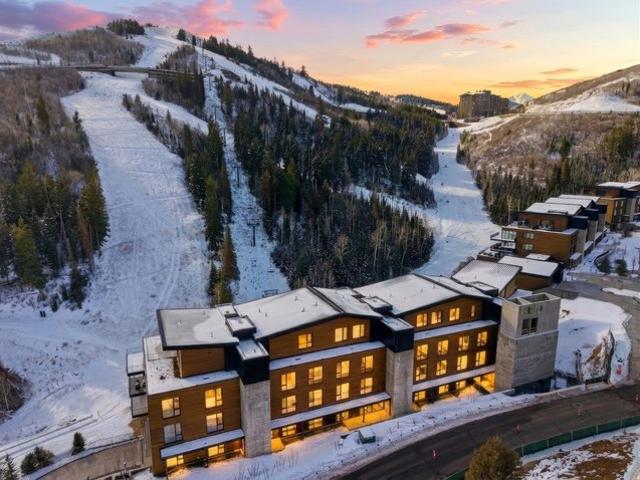 Condo for sale in Washington