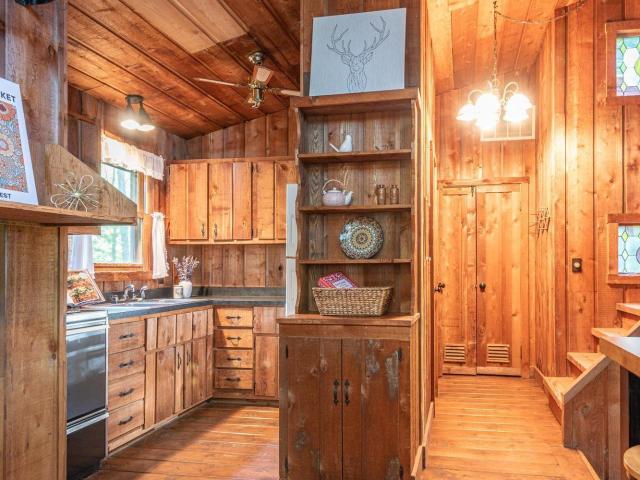 House for sale in Dolan, Bloomington
