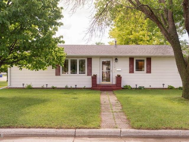 House for sale in Jamestown, North Dakota