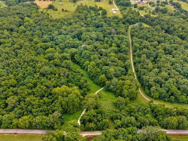 House for sale in Stone, Missouri