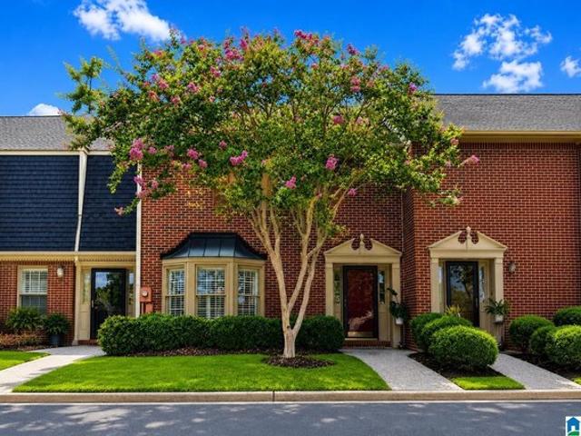 Townhouse for sale in Hoover, Alabama