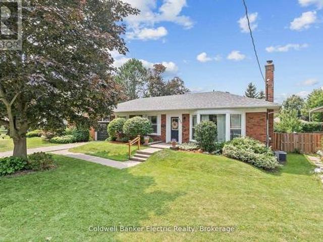 House for sale in Whitby, Golden Horseshoe