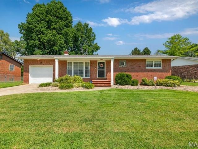 House for sale in Wood River, Illinois