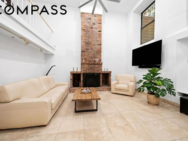 Property for sale in Manhattan Community Board 6, New York