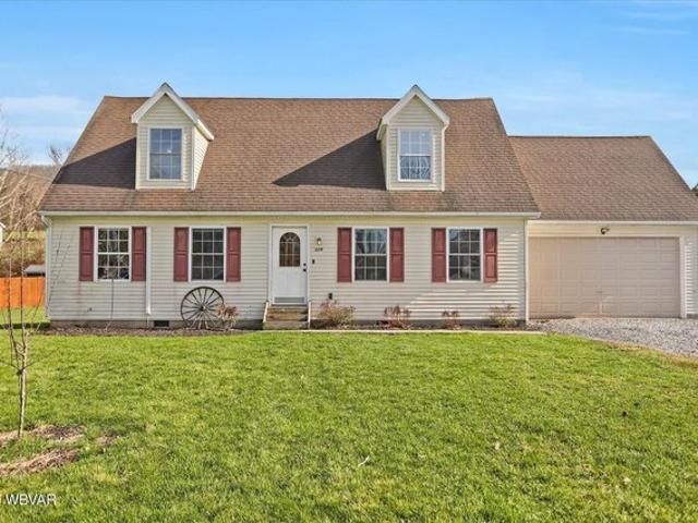 House for sale in Mill Hall, Pennsylvania