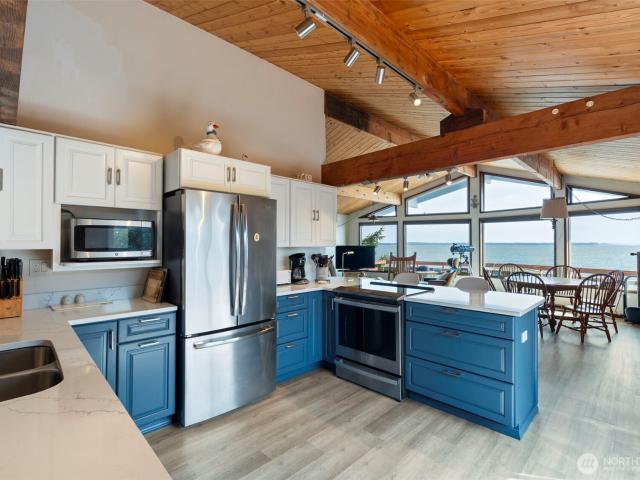 House for sale in Ocean Shores, Washington