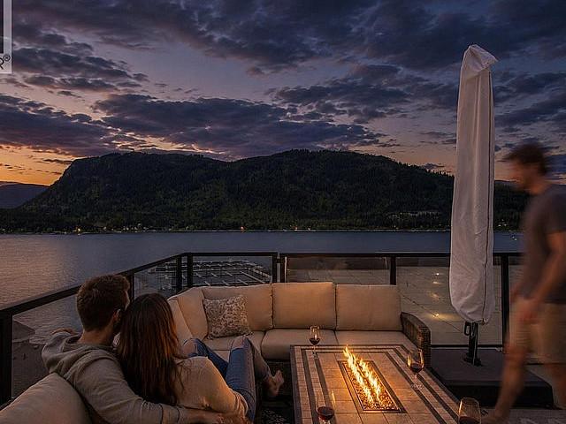 Condo for sale in British Columbia