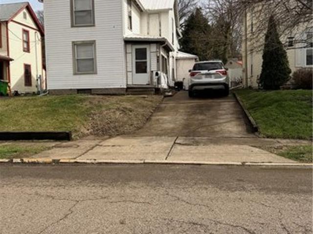 Townhouse for sale in Coshocton, Ohio