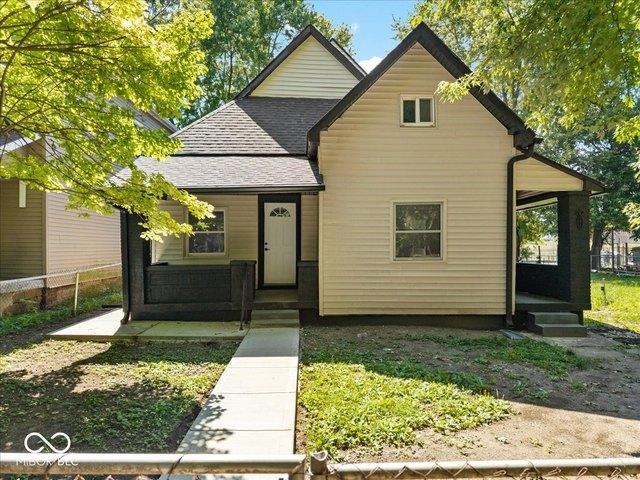 House for sale in Near Eastside, Camby
