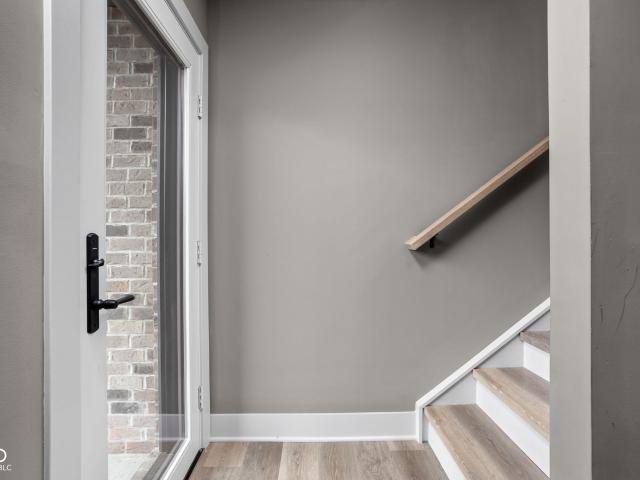 Townhouse for sale in Near Eastside, Camby
