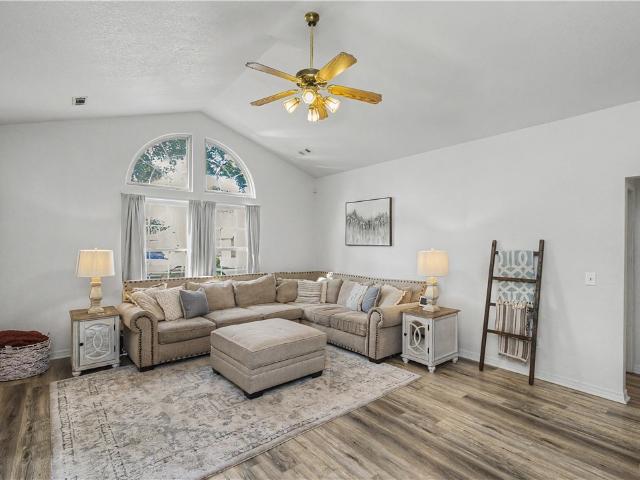 House for sale in Ark