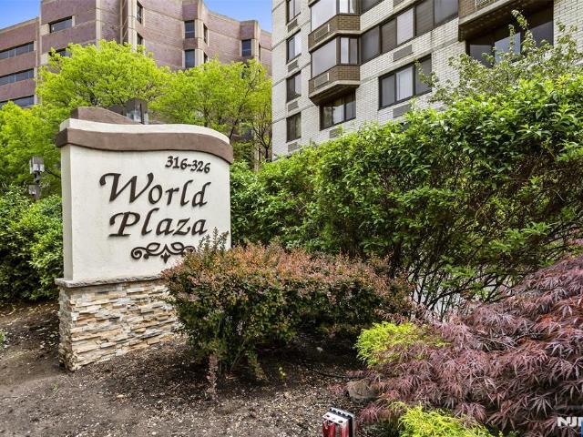 Condo for sale in Hackensack, New Jersey