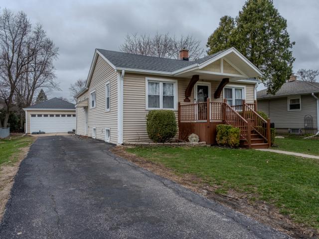 House for sale in Westmont, Illinois