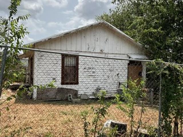 House for sale in Leesville, Texas