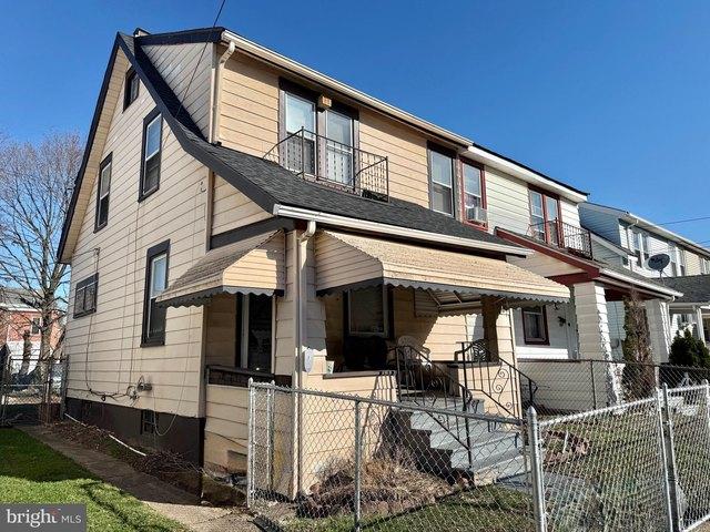 Townhouse for sale in Trenton, New Jersey