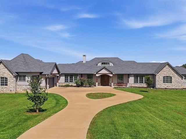 Farm for sale in Whitesboro, Texas
