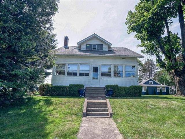 House for sale in Ellwood City, Pennsylvania