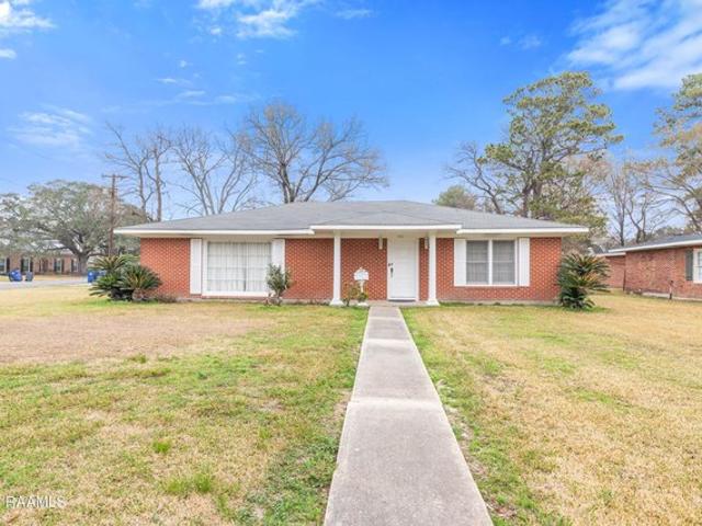 House for sale in Crowley, Acadia Parish