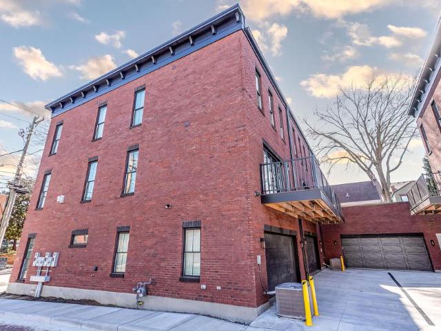 Townhouse for sale in Campbell, Kentucky