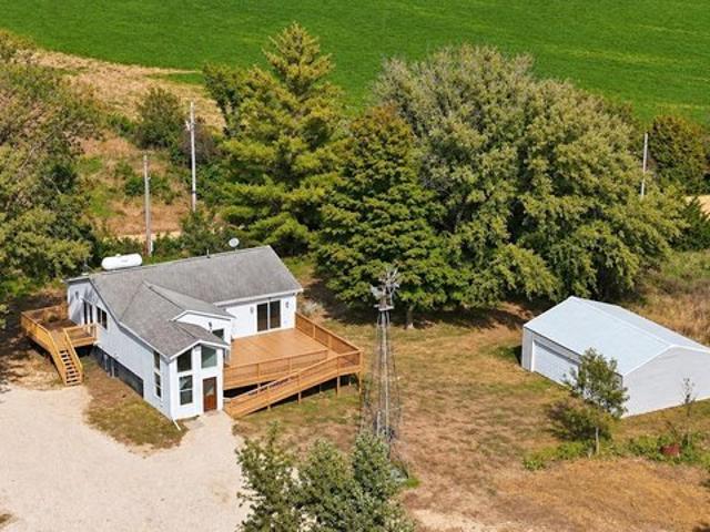 House for sale in Stuart, Adair County