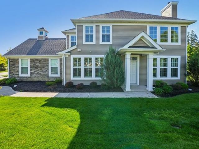 Townhouse for sale in Avon Lake, Ohio