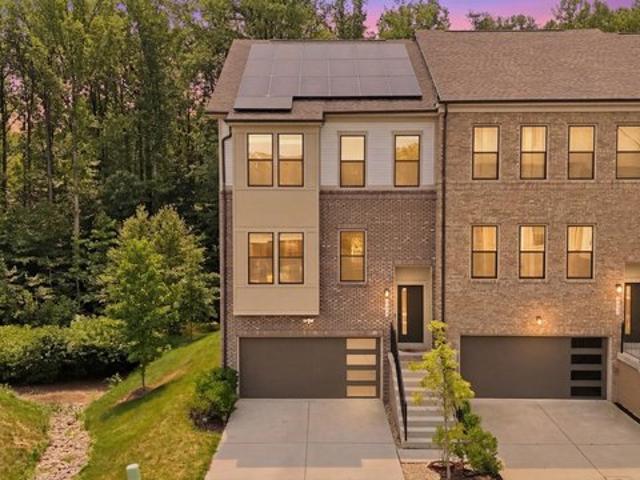 Townhouse for sale in Laurel, Maryland