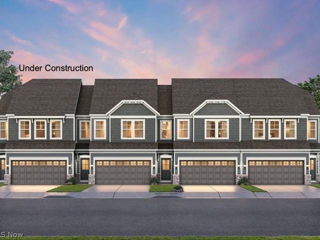 Townhouse for sale in Avon Lake, Ohio