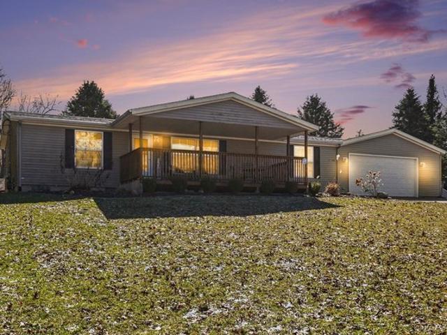 House for sale in Dowagiac, Michigan