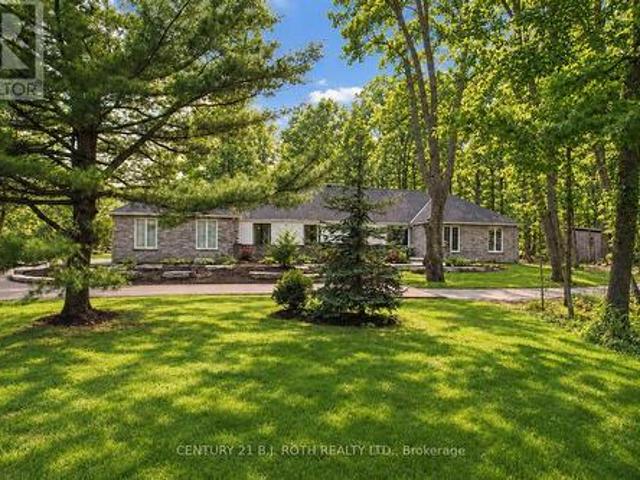 House for sale in Innisfil, Central Ontario