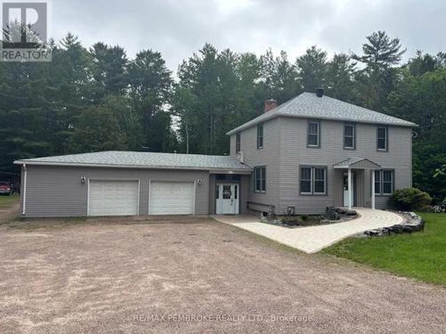 House for sale in Renfrew, Ontario