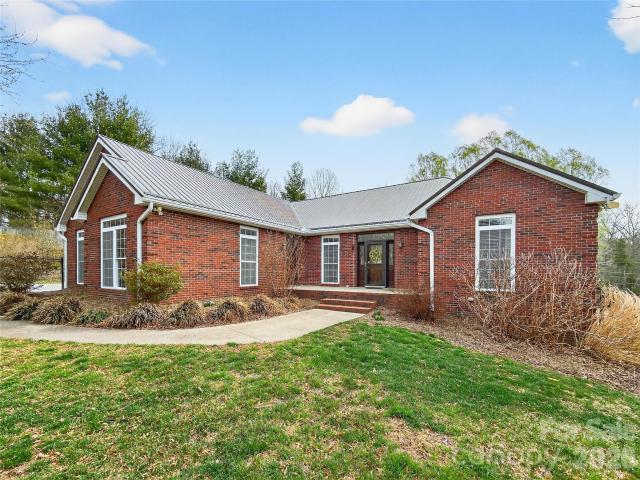 House for sale in Avery, North Carolina