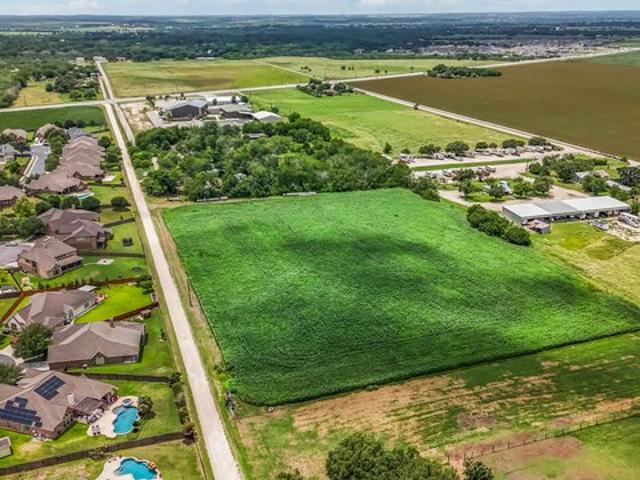House for sale in Seguin, Texas