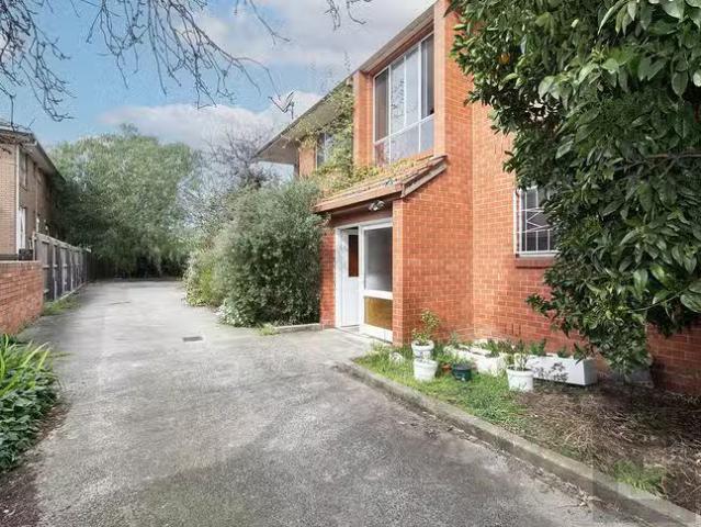 Apartment for rent in Seddon, Victoria