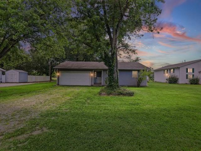 House for sale in Kell, Illinois
