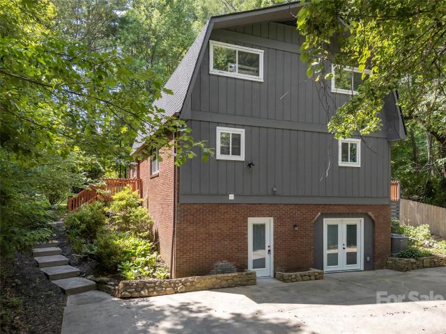House for sale in Hendersonville, North Carolina
