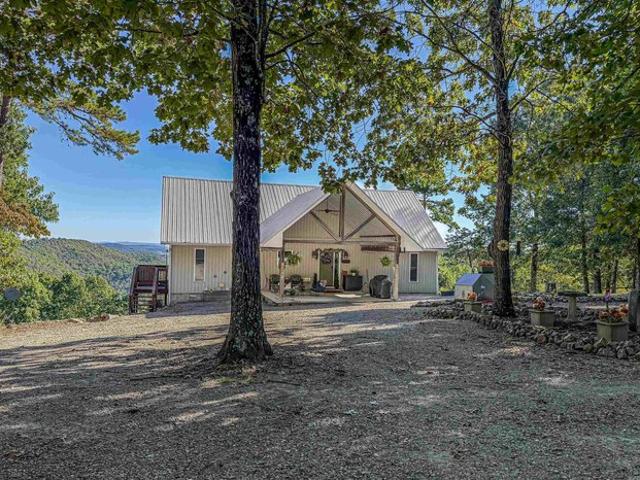 House for sale in Flippin, Marion County