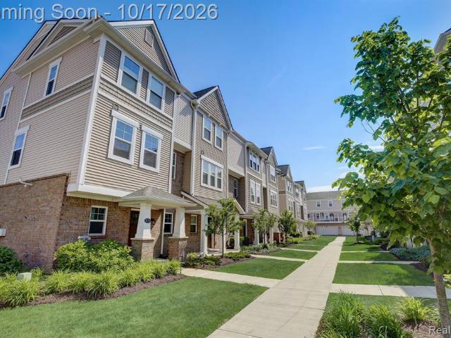 Condo for sale in Tribute, Wixom